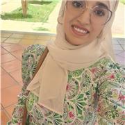 Professeur qui donne des cours en arabe